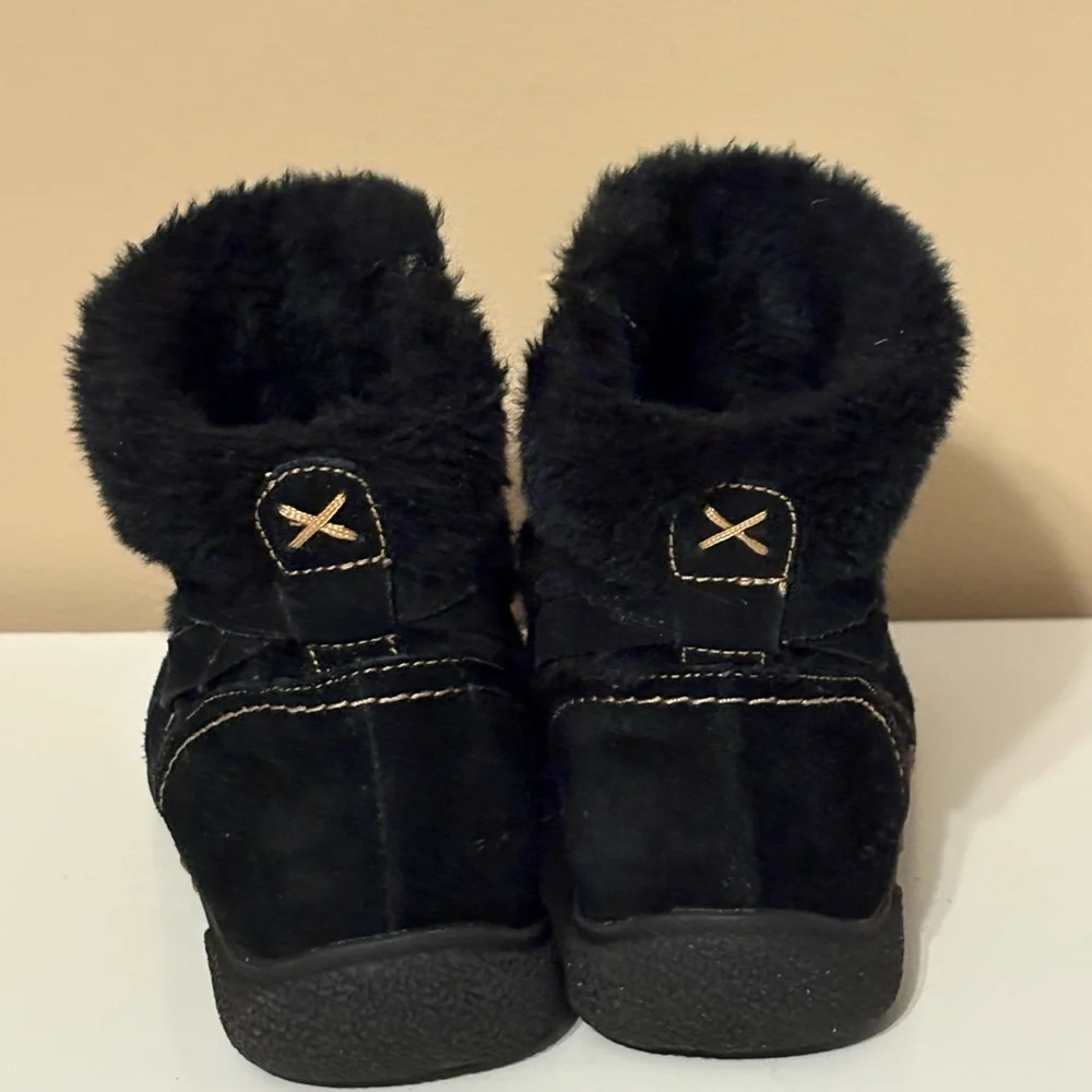 BareTraps stylish black